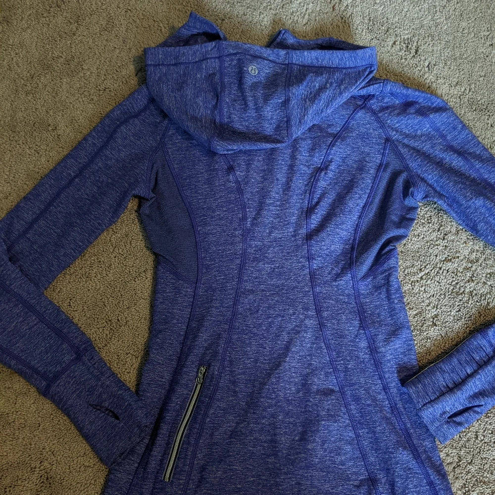 Lululemon Run Back On Track pullover size 4 - Picture 6 of 6